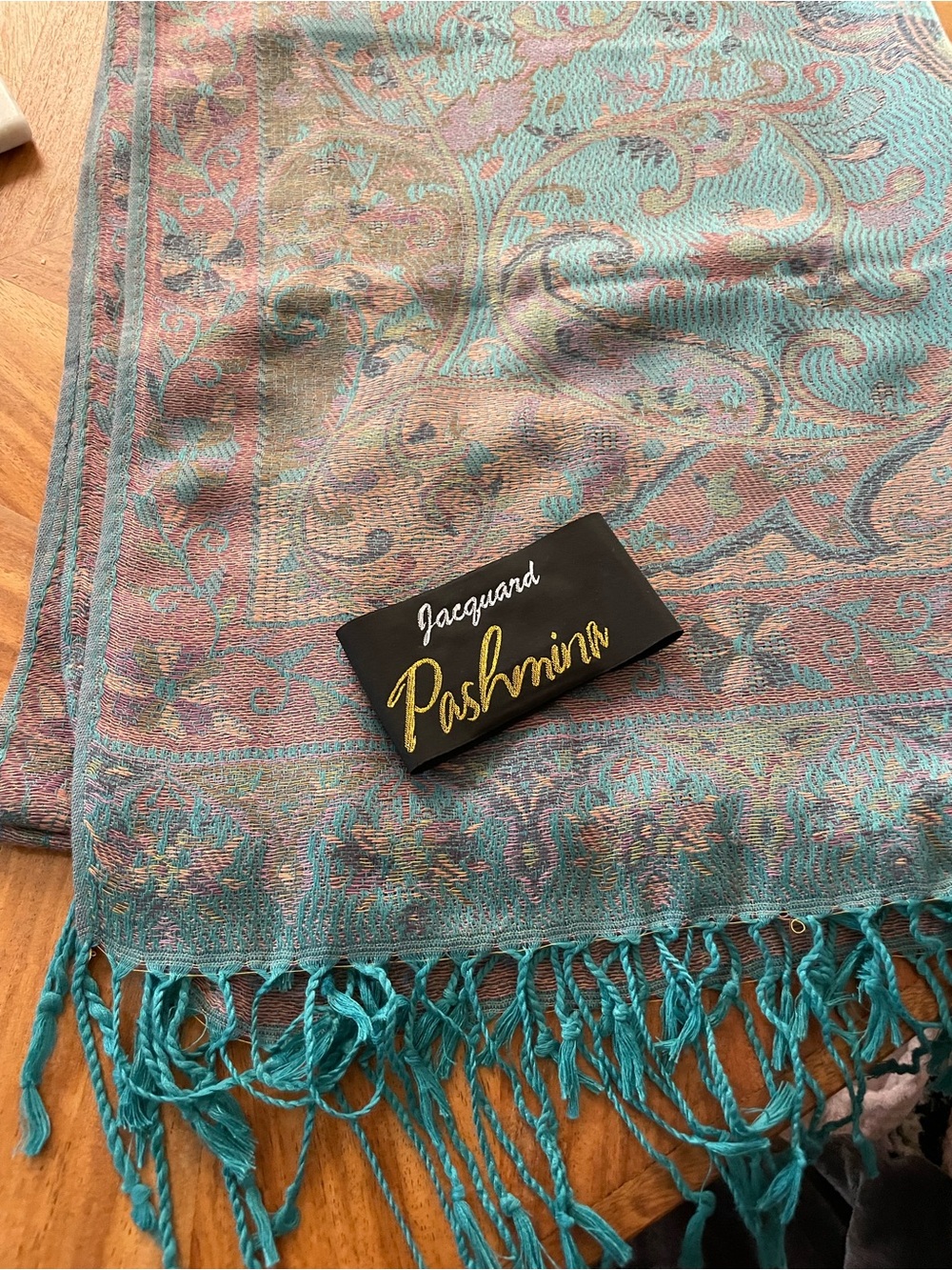 Pashmina ~~Elegant Teal Paisley Fringe Shawl - Versatile Women's Wrap - Picture 3 of 6